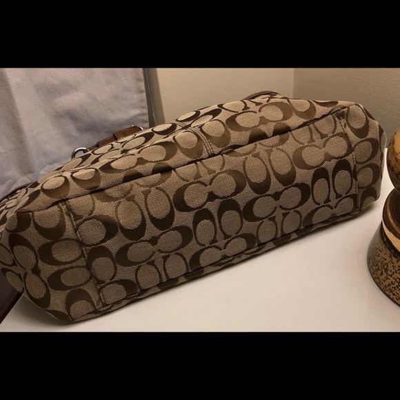 Coach Signature C purse-Pre❤️’d - Picture 3 of 5